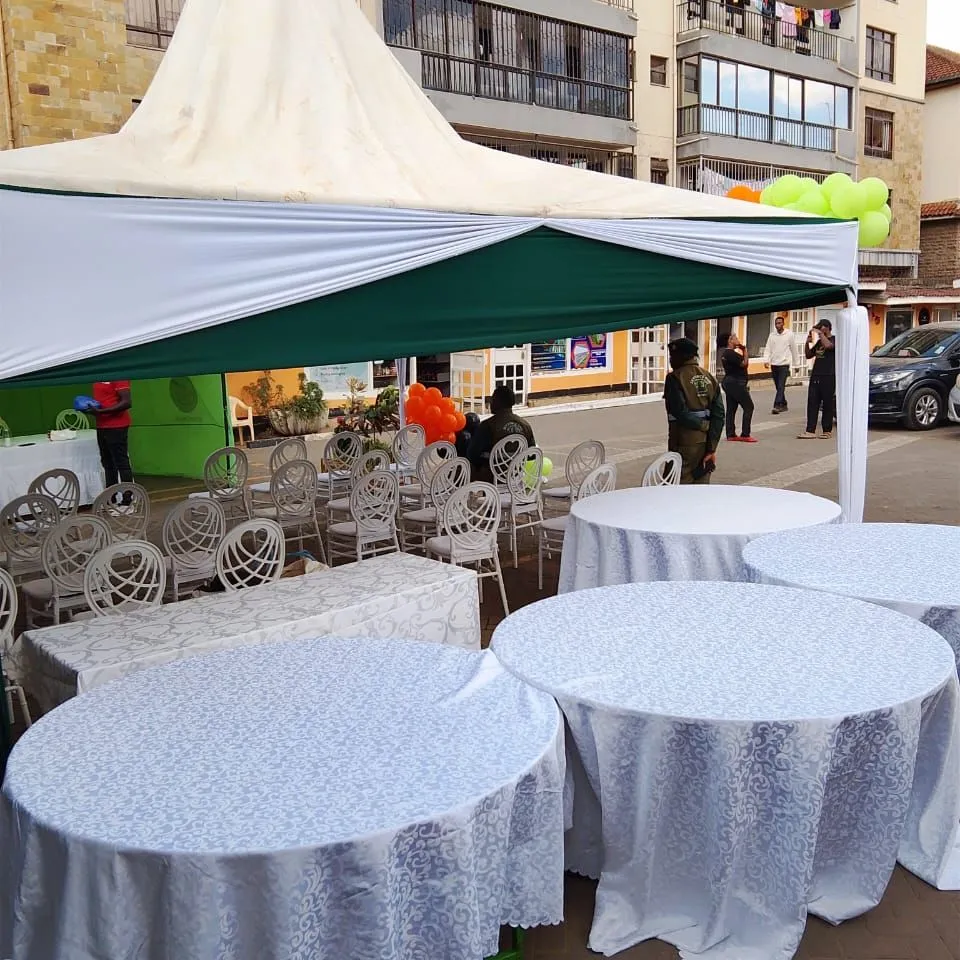 Round Tables Dressed 8 Guests for hire in Nairobi - photo 4